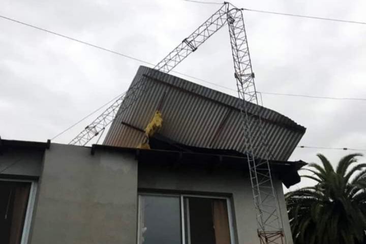 Fuerte temporal en Pinamar: calles anegadas, vecinos ...