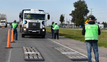Imagen de La Región: en operativos de control detectaron 192 mil kilogramos de exceso de cargas en camiones