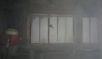 Imagen de Festejos peligrosos: una cañita voladora rompió una ventana e inició un incendio