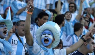 Imagen de Llega la Copa América en Brasil: ¿cuánto cuesta ir a alentar a la selección?