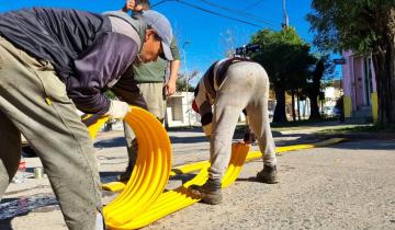 Imagen de Dolores: la Municipalidad comenzó a colocar los nuevos reductores de velocidad