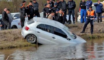 Imagen de Cayó en un canal de agua en estado de ebriedad y se fue a dormir: su acompañante murió ahogado