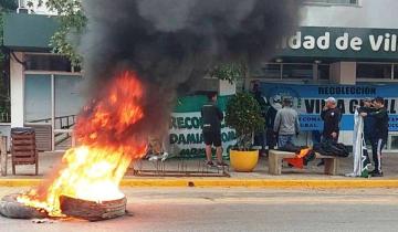 Imagen de Villa Gesell: tras la protesta de Camioneros frente a la Municipalidad, el gobierno bonaerense dictó la conciliación obligatoria