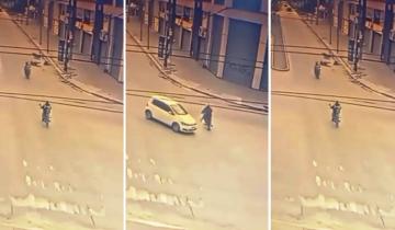Imagen de Tragedia en La Plata: dos motociclistas que escapaban de la Policía murieron tras chocar contra un poste