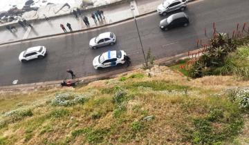 Imagen de Milagro en Mar del Plata: una mujer cayó desde un barranco en la costa y sobrevivió