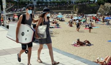 Imagen de Con la temperatura en ascenso se vienen los tapabocas de verano