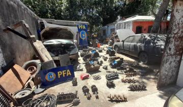 Imagen de San Clemente: la Policía Federal allanó cuatro talleres clandestinos y secuestró vehículos adulterados y autopartes