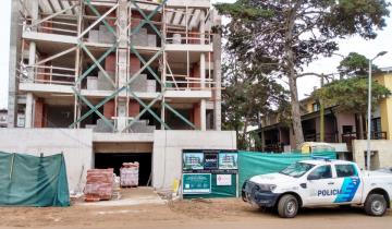 Imagen de Pinamar: encuentran a un hombre muerto en un edificio en construcción