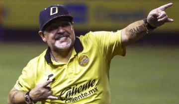 Imagen de El Dorados de Maradona se quedó sin el ascenso y Diego se peleó con hinchas rivales