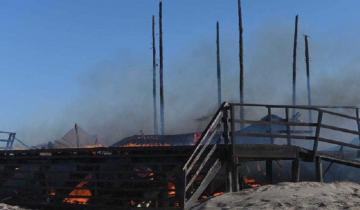 Imagen de Pinamar: voraz incendio destruyó por completo un exclusivo parador