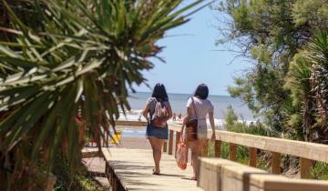 Imagen de La Provincia: desde hoy rige el pase sanitario y la vacunación libre y gratuita para turistas y residentes