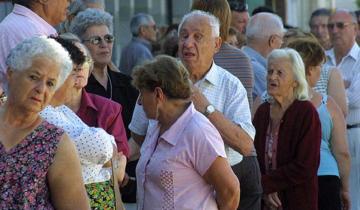 Imagen de Jubilados estatales bonaerenses cobrarán el viernes el aumento otorgado a los activos en paritaria