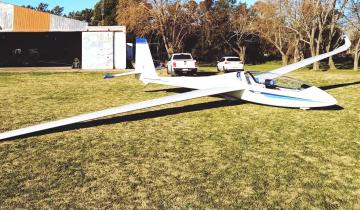 Imagen de El Aero Club Dolores potencia su escuela de vuelo con un planeador único en América Latina
