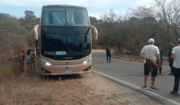 Imagen de Tragedia: una joven de Villa Gesell murió atropellada por un micro mientras paseaba por Villa Carlos Paz