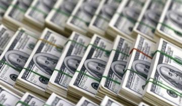 Imagen de El Banco Central contuvo la cotización del dólar y cedió a 57,38 pesos