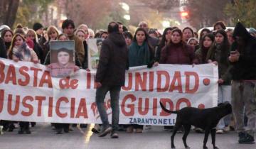 Imagen de Dolores: familiares y amigos marcharon para repudiar al fallo judicial del caso Guido Zarantonello