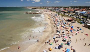 Imagen de Santa Clara: entierran en la arena a una nena de 2 años para meterse al mar