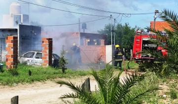 Imagen de Partido de La Costa: tras una explosión, un auto se incendió en una vivienda de San Clemente