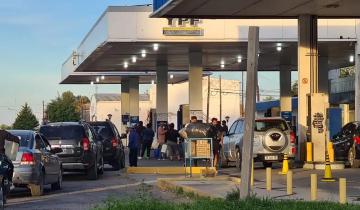 Imagen de La Región: se acentúan los inconvenientes para conseguir combustible en las estaciones de servicio
