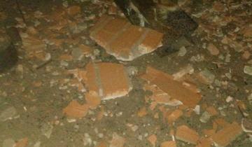 Imagen de Cayó un rayo y destruyó una vivienda en Ostende