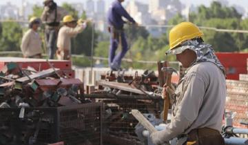 Imagen de Último año de Macri: la construcción cayó 7,9% y la industria, 6,4%