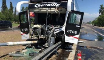 Imagen de Otro accidente en la ruta con un micro de pasajeros: hay 20 personas heridas