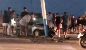 Imagen de La Región: un jubilado murió y su esposa resultó herida al chocar contra una columna de alumbrado en la Ruta 11