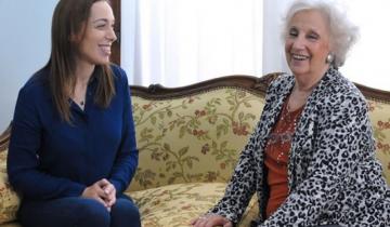 Imagen de Vidal y Estela de Carlotto juntas en la inauguración del Espacio de Memoria en La Plata