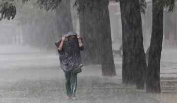 Imagen de Fin de semana largo con lluvias y tormentas en la región