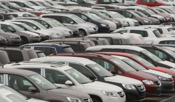 Imagen de La venta de autos cayó el 18 % en junio y auguran que seguirá en picada