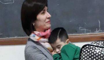 Imagen de El gesto de una docente dolorense que sostuvo al hijo de una alumna durante un examen