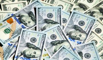 Imagen de El dólar blue experimentó la baja más importante del mes: cedió cinco pesos y cerró a $190