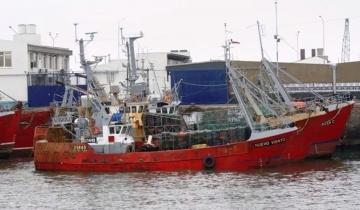 Imagen de Necochea: buscan intensamente a un trabajador pesquero que cayó al mar el sábado