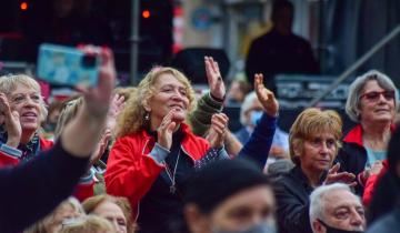 Imagen de En el Partido de La Costa llegan los domingos en compañía con peñas familiares para disfrutar