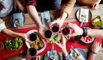 Imagen de Continúan prohibidas las reuniones sociales y familiares en la nueva etapa de distanciamiento