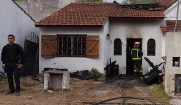 Imagen de Trágico incendio en una vivienda de Mar de Ajó: fallecieron una mujer y su hijo