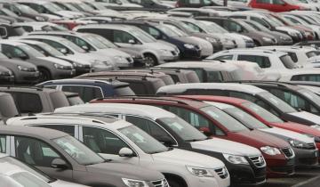 Imagen de Cae cerca del 10% interanual la venta de autos usados