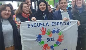 Imagen de En el Día de la Educación Especial, la Escuela N° 502 de San Clemente recibió una combi 0km para el transporte escolar