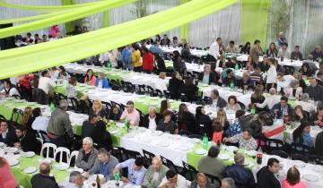 Imagen de Etchevarren anunció una bonificación de $ 1.500 en la celebración del Día del Empleado Municipal