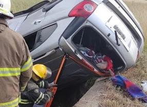 Imagen de Una mujer falleció tras protagonizar un vuelco en la ruta 226