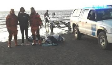 Imagen de Rescataron a un kitesurfista que no podía regresar a la costa en San Clemente