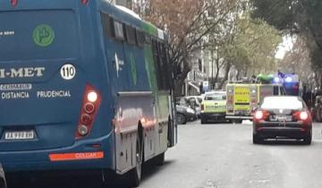 Imagen de Video: rescatan a un hombre que se quiso arrojar desde un sexto piso en Mar del Plata