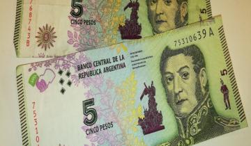 Imagen de Comienza el canje de los billetes de $ 5 de cara a su salida de circulación