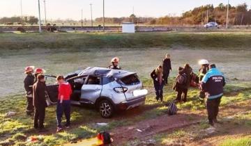 Imagen de Castelli: tres heridos tras un accidente en la Ruta 2