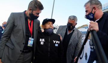 Imagen de El adiós de Diego Maradona: cuando una locutora de La Costa le dio la bienvenida en el estadio de Gimnasia en su cumpleaños 60