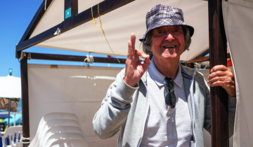 Imagen de Carlitos Balá y su eterno amor por Mar del Plata