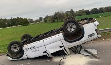 Imagen de Castelli: cinco heridos tras un fuerte choque en Ruta 2