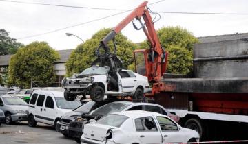 Imagen de Compactan más de 5 mil vehículos siniestrados en Mar del Plata y la Costa Atlántica