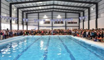 Imagen de Mar Chiquita: se inauguró el natatorio de Santa Clara del Mar, "la última obra pública del gobierno saliente"