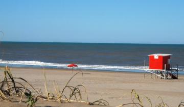 Imagen de Un hombre sufrió un infarto cuando estaba en el mar y falleció